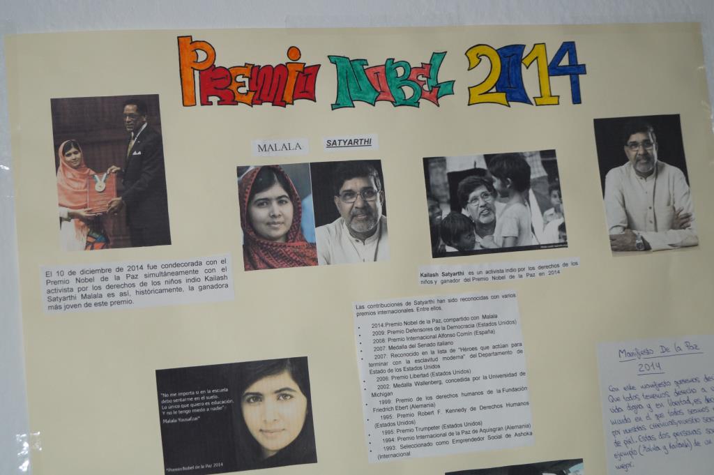 CARTEL EN PASILLO (3)